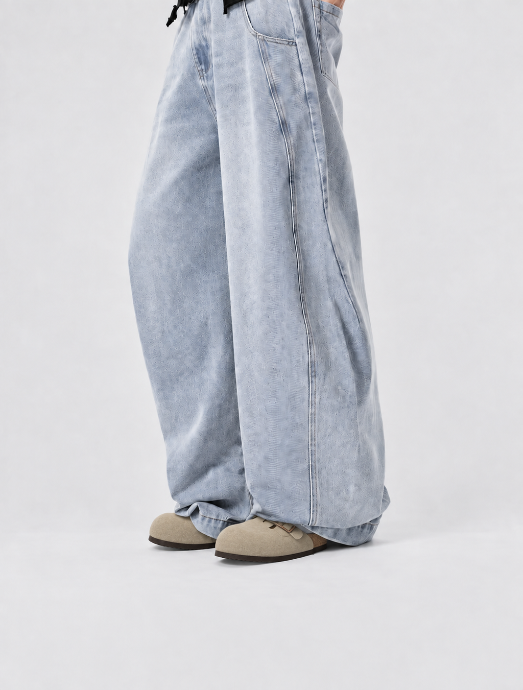 Washed Barrel Baggy Jeans